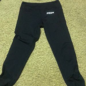 Paragon fitness apparel set of sports bra and pant